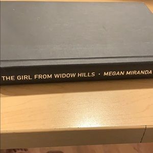 The Girl From Widow Hills-Megan Miranda